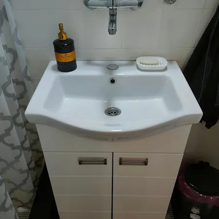 Industrija * Bělehrad